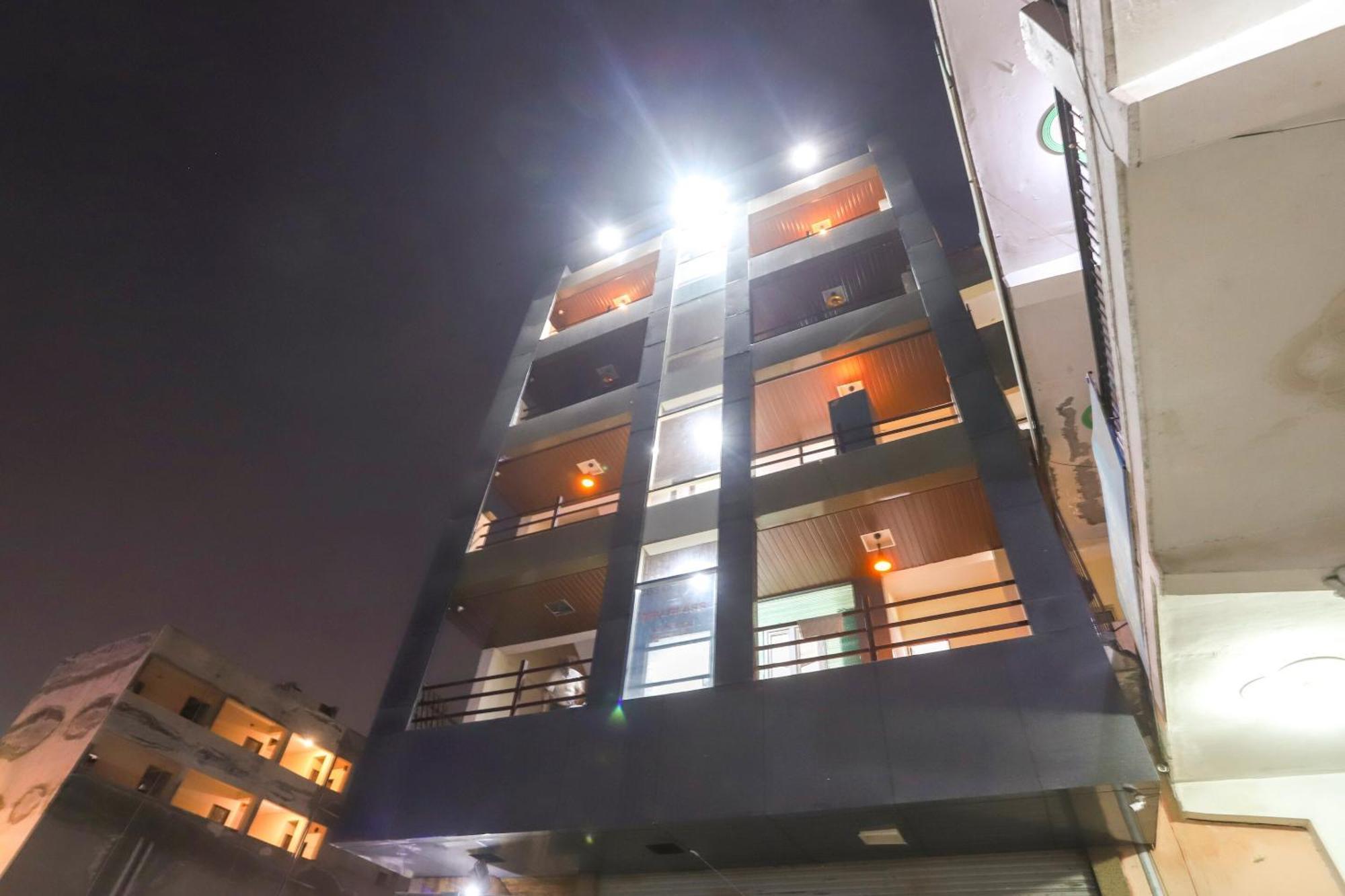 Hotel O Royal Residenc Indirapuram Екстер'єр фото